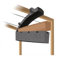 Housse protégeant une toile à soufflet de pergola repliée pour une meilleure durabilité