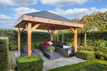 Pavillon de jardin ouvert...