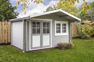 Abri de jardin RORIK peint en gris et blanc avec grand auvent couvert